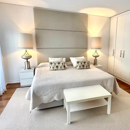Cascais Next To Casino And To Tamariz شقة *